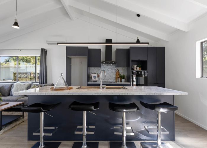  at 32 Pinehurst Place, Wattle Downs, Manukau City, Auckland