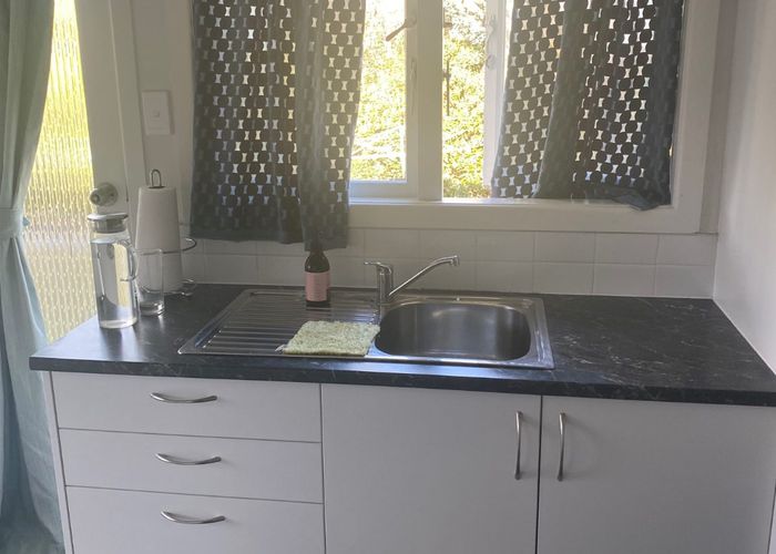  at 4/36 Simkin Avenue, Saint Johns, Auckland City, Auckland
