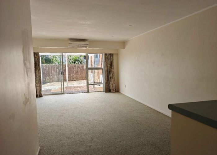  at 2/95 Olsen Avenue, Hillsborough, Auckland City, Auckland