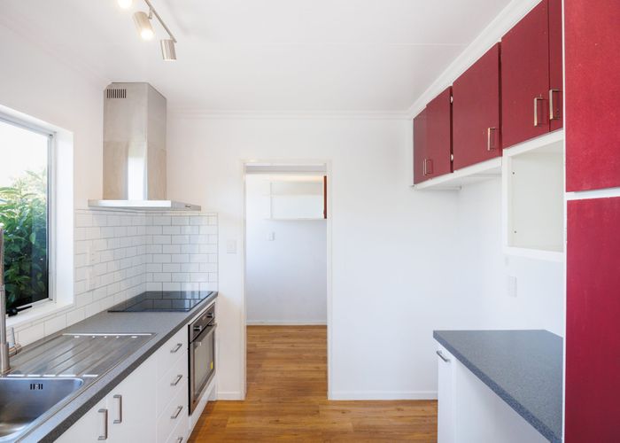  at 14 Hillcrest Drive, Kelvin Grove, Palmerston North, Manawatu / Whanganui