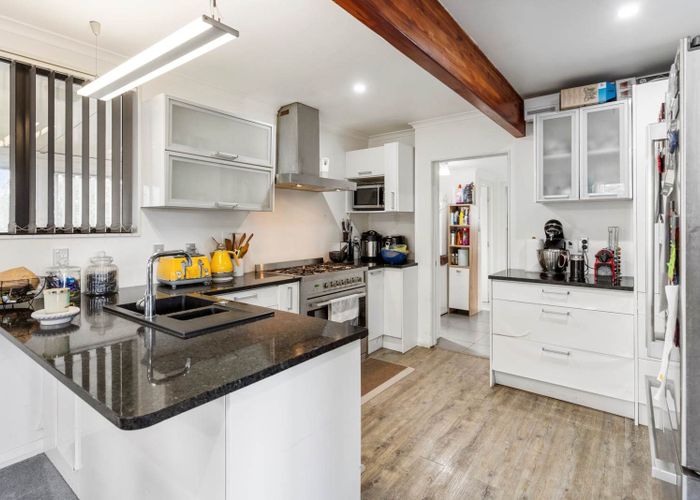  at 11A Eden Street, Mangere East, Auckland