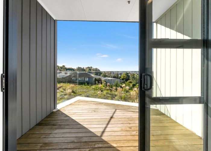  at 404/553c Glenfield Road, Glenfield, North Shore City, Auckland