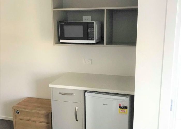  at 1/85 Cameron Road (Room C), Hillcrest, Hamilton, Waikato
