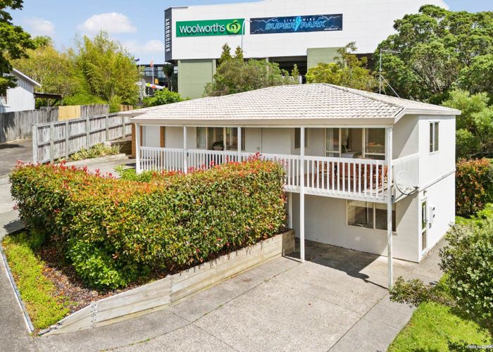  at 21 Highbury Bypass, Birkenhead, North Shore City, Auckland