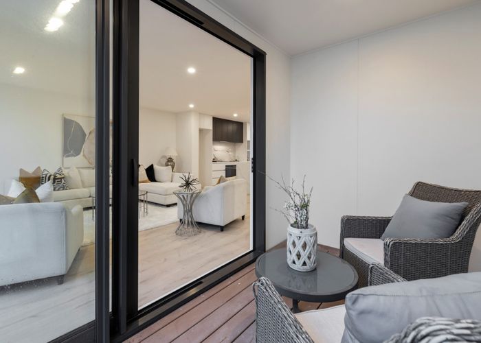  at 6D Ravello Rise, Mission Heights, Manukau City, Auckland