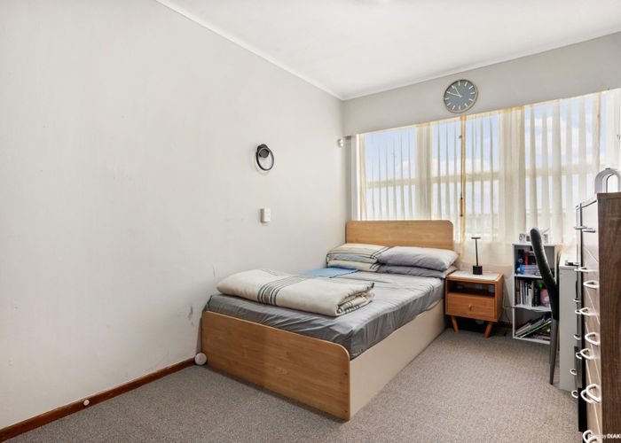  at 2/243A St George Street, Papatoetoe, Manukau City, Auckland