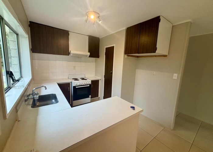  at 1/7 Rapallo Place, Farm Cove, Manukau City, Auckland
