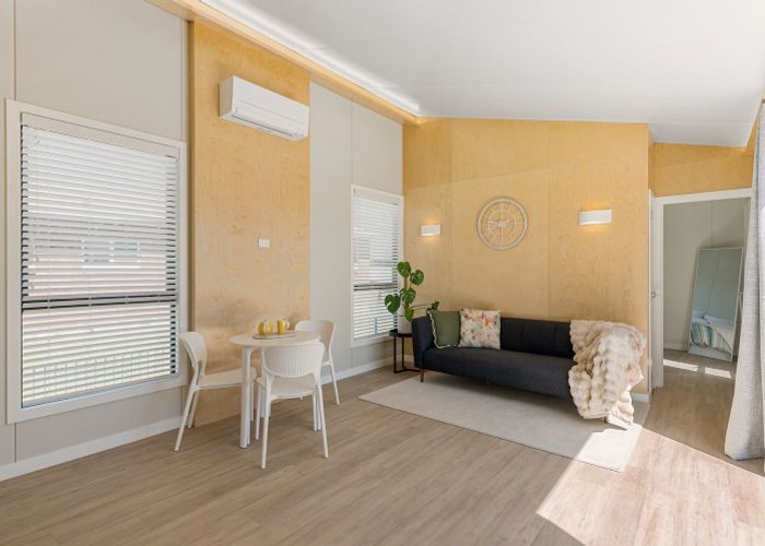  at 6C Champion Street, Ranui Heights, Porirua, Wellington