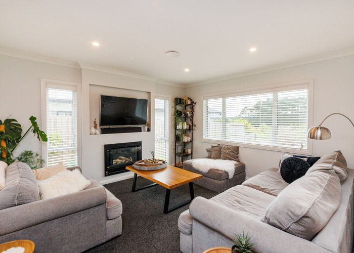  at 41 Coutts Way, Fitzherbert, Palmerston North