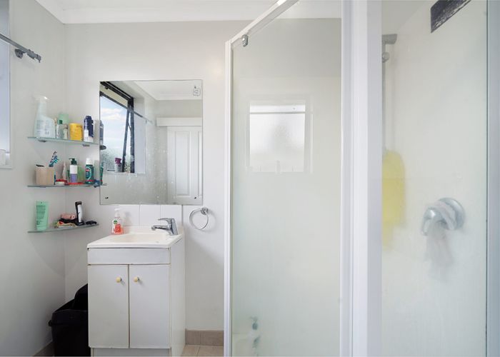  at 5 Les Marston Place, Pukekohe, Franklin, Auckland