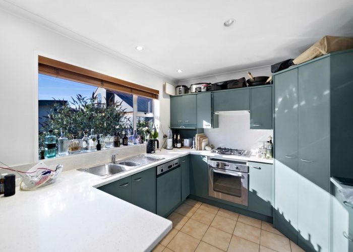  at 4 Cedar Drive, Kelvin Heights, Queenstown