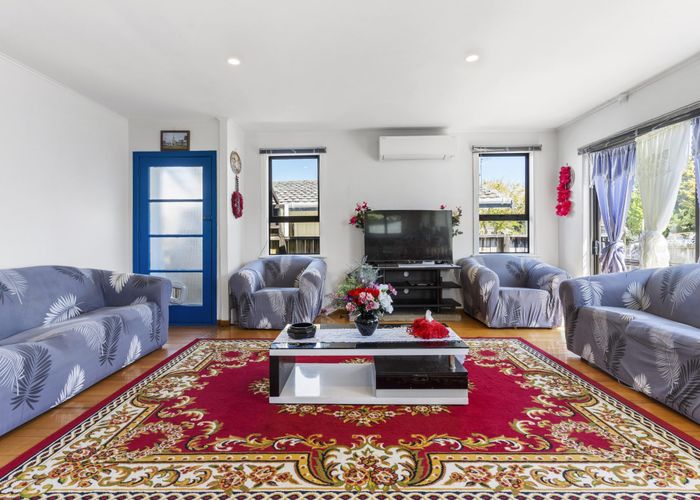  at 2/10 Fleming Street, Manurewa East, Auckland