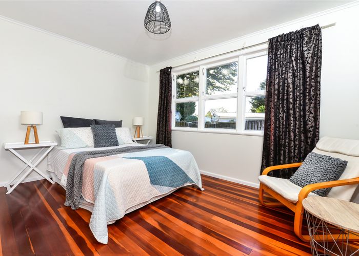  at 82 Mount View Road, Melville, Hamilton