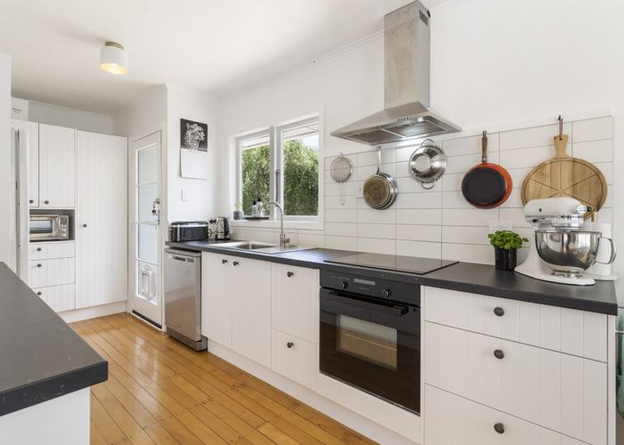  at 62 Kervil Avenue, Te Atatu Peninsula, Auckland