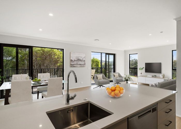  at 8/7 Parapara Place, Albany, North Shore City, Auckland