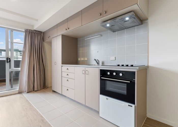  at 1L/3 Keystone Avenue, Mount Roskill, Auckland City, Auckland