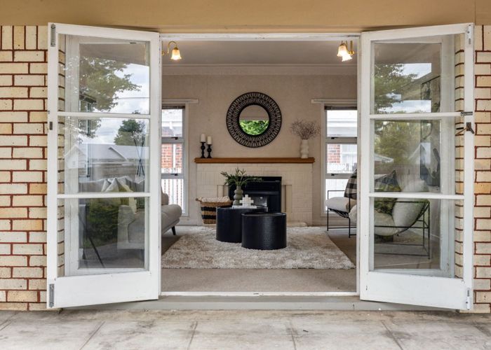  at 946 River Road, Queenwood, Hamilton