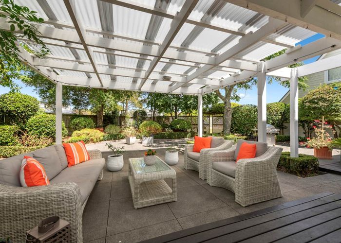  at 6 Pohutukawa Road, Beachlands, Manukau City, Auckland