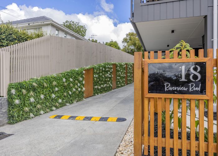  at 1/18 Riverview Road, New Lynn, Waitakere City, Auckland