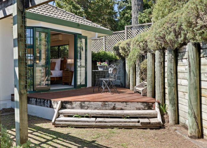  at 7 Houhere Close, Albany, Auckland