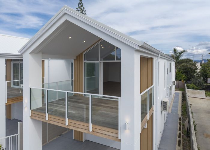  at 64a Karewa Parade, Papamoa Beach, Tauranga, Bay Of Plenty