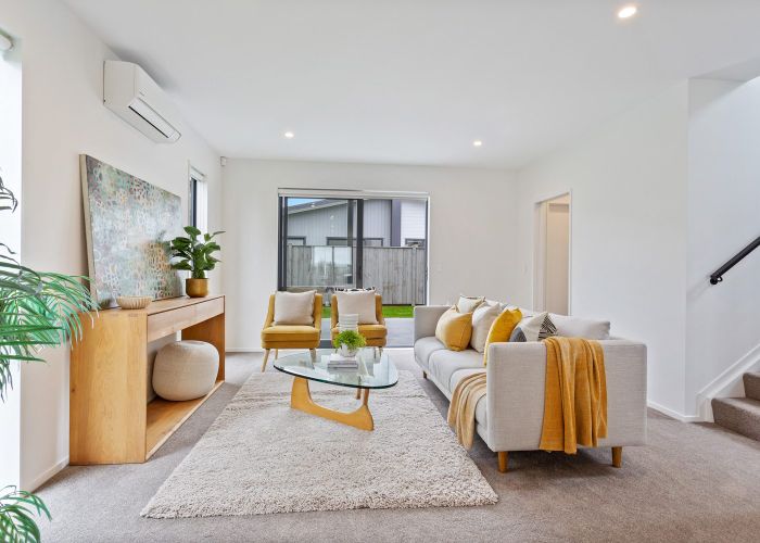  at 5 Parkmore Drive, Rosehill, Papakura, Auckland