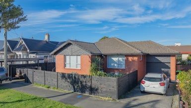  at 20 Albert Street, Saint Clair, Dunedin