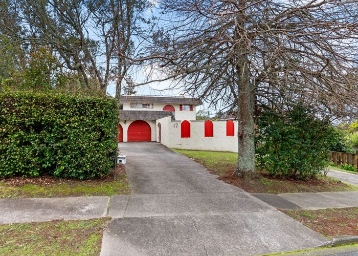  at 17 Maxwelton Drive, Mairangi Bay, North Shore City, Auckland