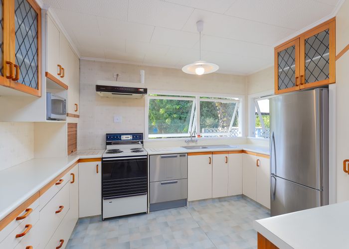  at 27 Anderson Road, Brooklyn