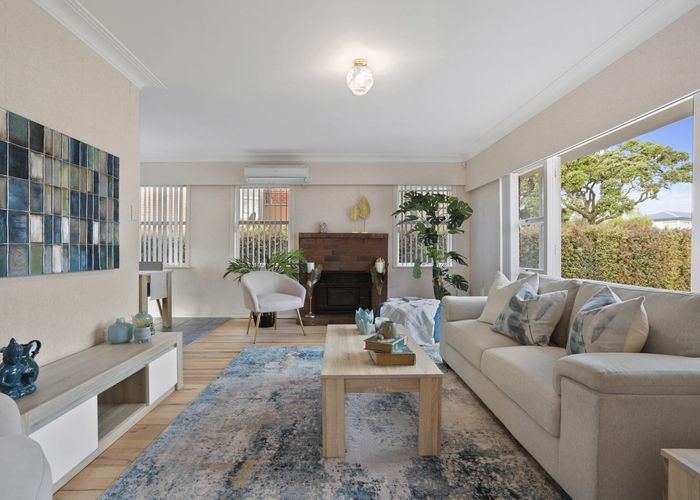  at 21 Lynbrooke Avenue, Blockhouse Bay, Auckland
