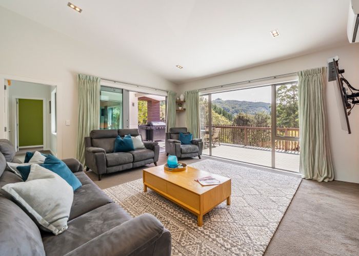  at 9 Sylvan Way, Silverstream, Upper Hutt, Wellington