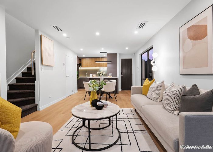  at 31 Braemar Road, Rothesay Bay, North Shore City, Auckland