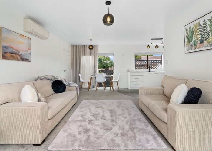 at 2/36 Trentham Road, Papakura, Papakura, Auckland