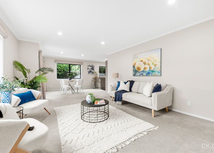  at 32A Dowling Grove, Silverstream, Upper Hutt, Wellington