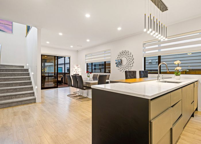  at 19 Aklander Rise, Flat Bush, Manukau City, Auckland