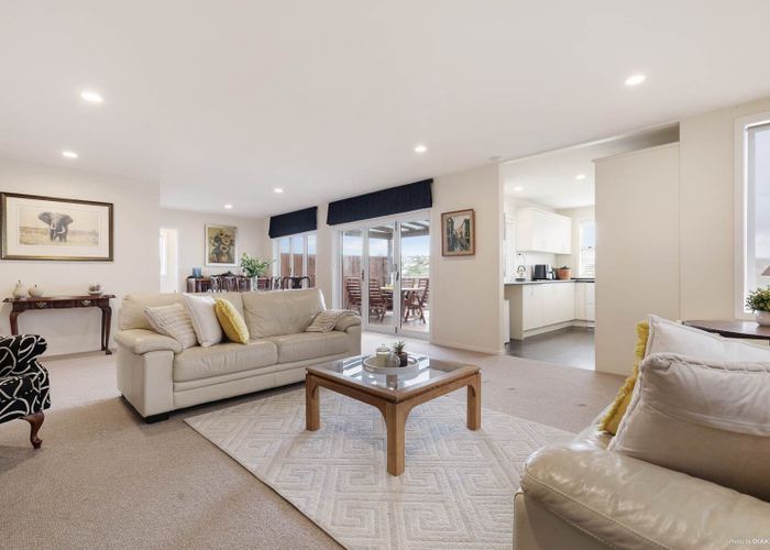  at 19 Newhaven Terrace, Mairangi Bay, North Shore City, Auckland