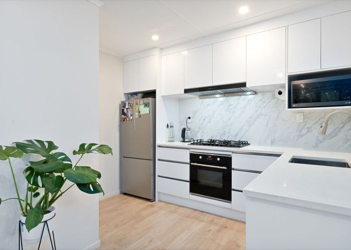  at 12 Pomaria Road, Henderson, Auckland