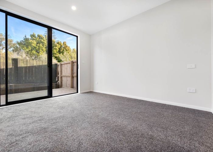  at 4202D Great North Road, Glendene, Waitakere City, Auckland