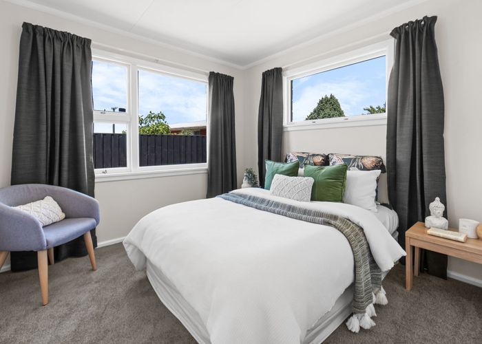  at 5 Shirldale Place, Avonhead, Christchurch