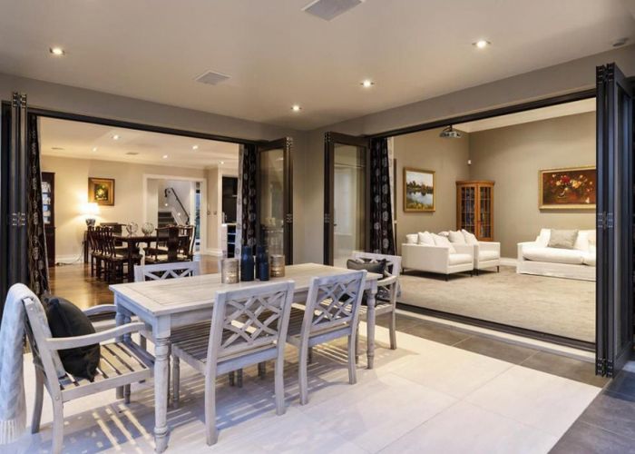  at 18 St Andrews Way, Albany, Auckland