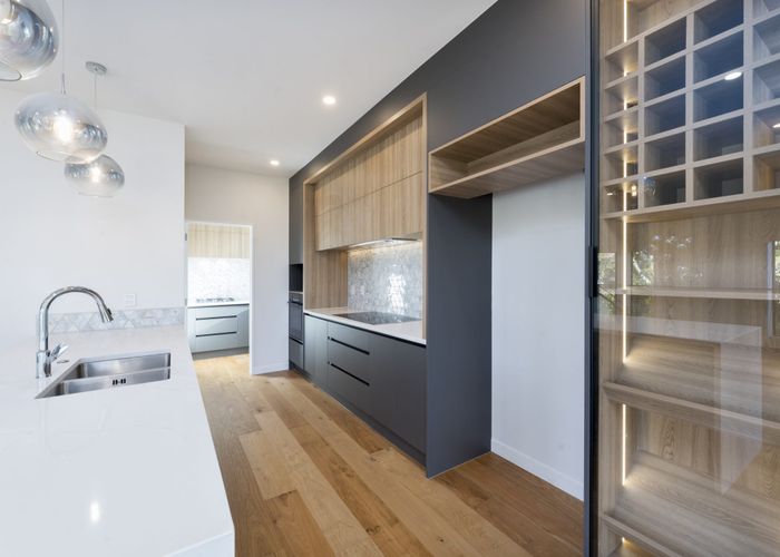  at 608A Beach Road, Rothesay Bay, North Shore City, Auckland