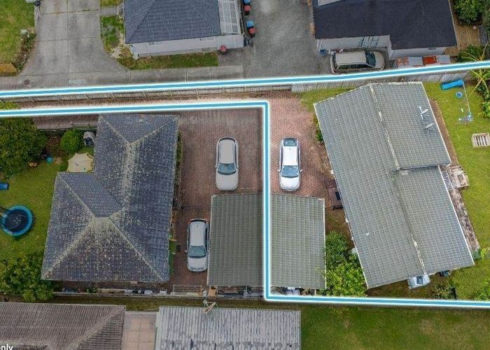  at 2/8 Freeland Avenue, Mount Roskill, Auckland City, Auckland