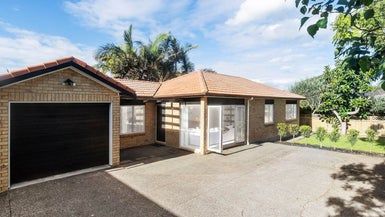  at 16A Alberta Street, Point Chevalier, Auckland
