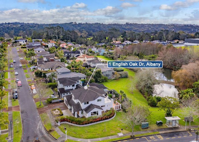  at 1 English Oak Drive, Schnapper Rock, Auckland