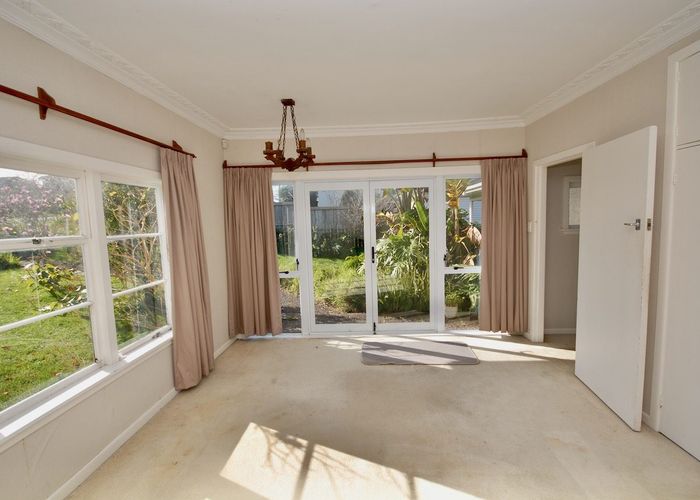  at 94 Ocean View Road, Hillcrest, North Shore City, Auckland