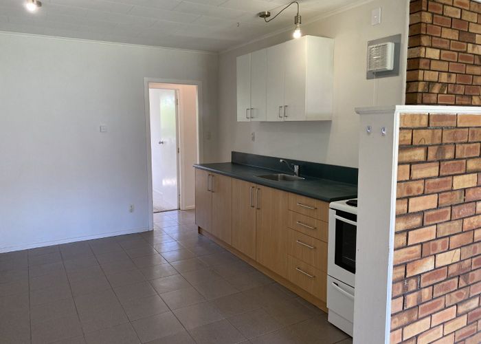  at 15B Anthony Crescent, Melville, Hamilton, Waikato