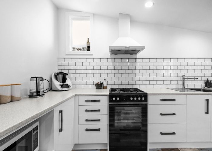  at 74 Nelson Crescent, Napier South, Napier