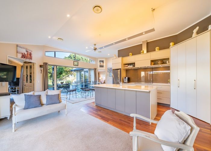  at 196 Tutere Street, Waikanae Beach, Waikanae