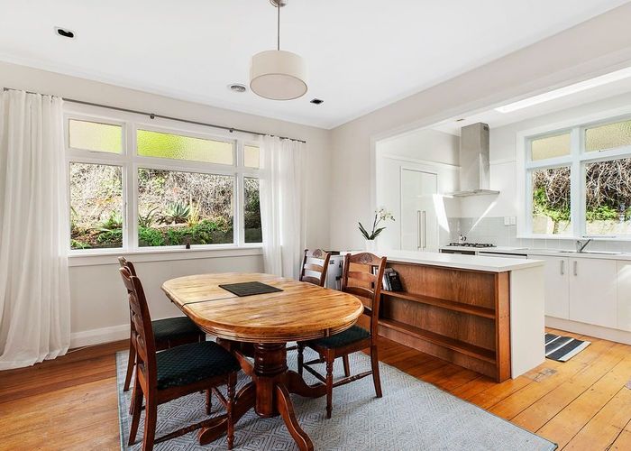  at Top/27 Garden Road, Northland, Wellington, Wellington