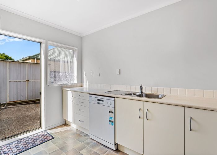  at 1 Dunbarton Drive, Ranui, Waitakere City, Auckland